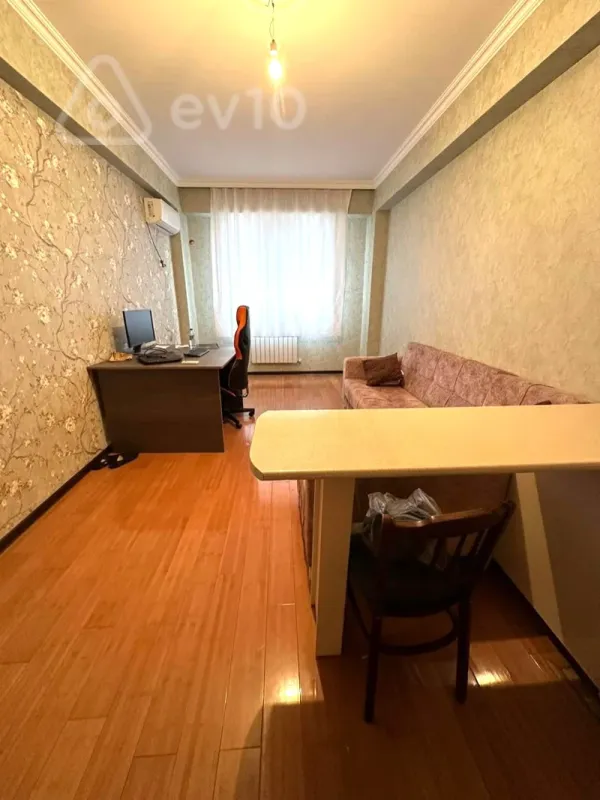 Kirayə verilir 2 otaqlı yeni tikili 50 m²