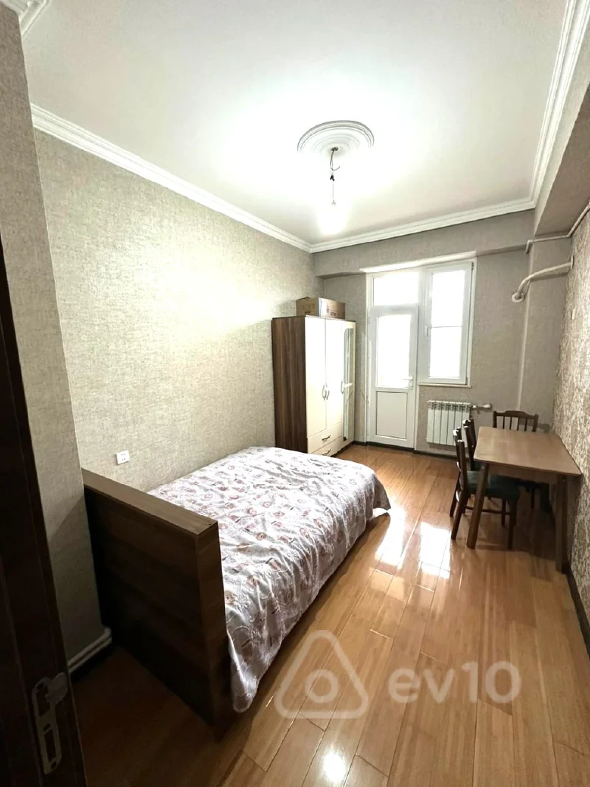 Kirayə verilir 2 otaqlı yeni tikili 50 m²