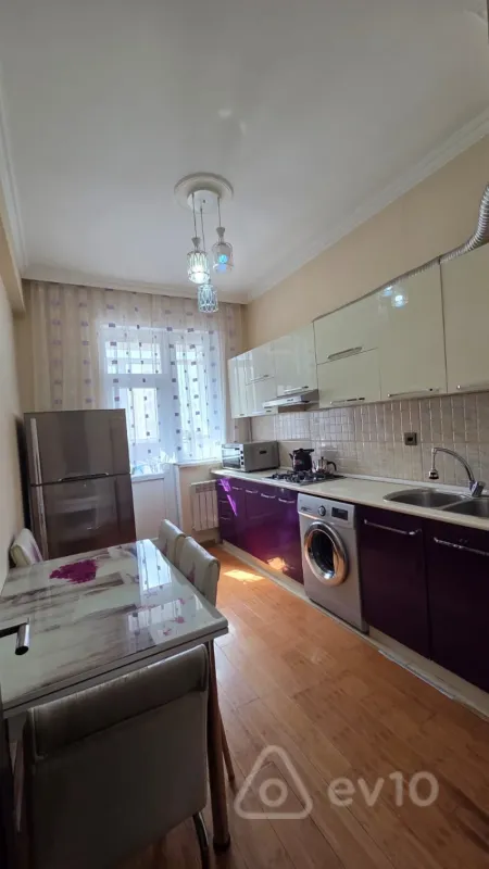 Kirayə verilir 2 otaqlı yeni tikili 62 m²