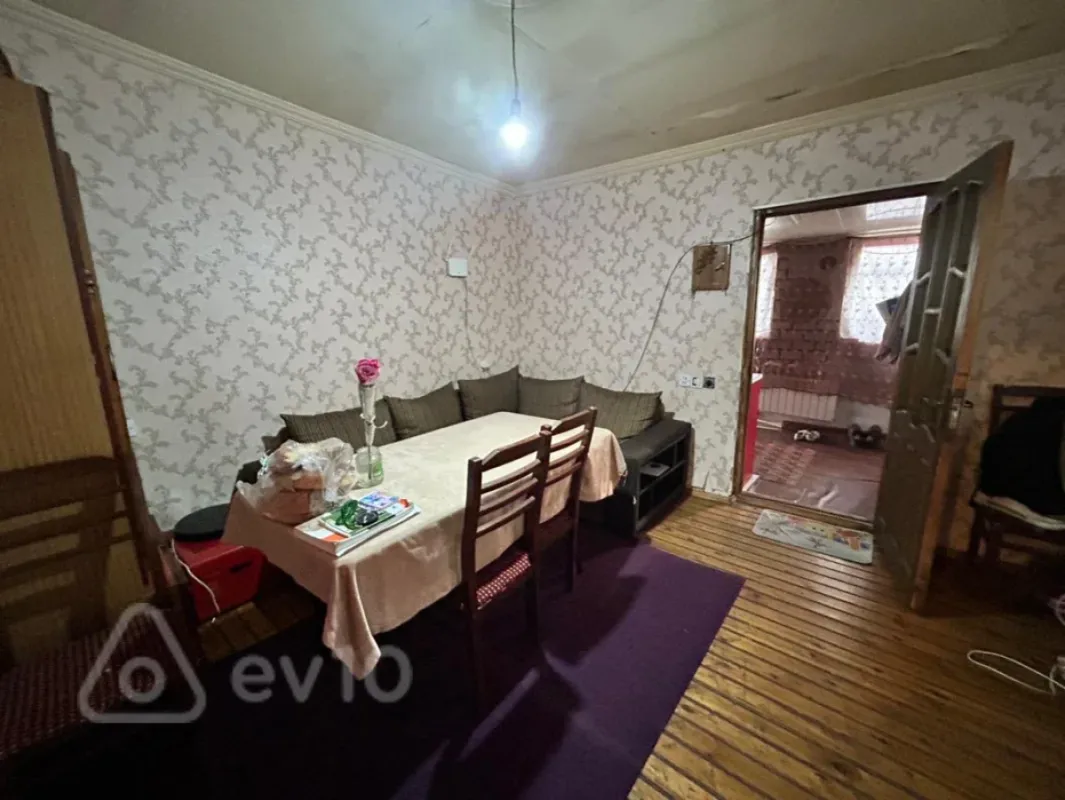 Satılır 3 otaqlı köhnə tikili 70 m²