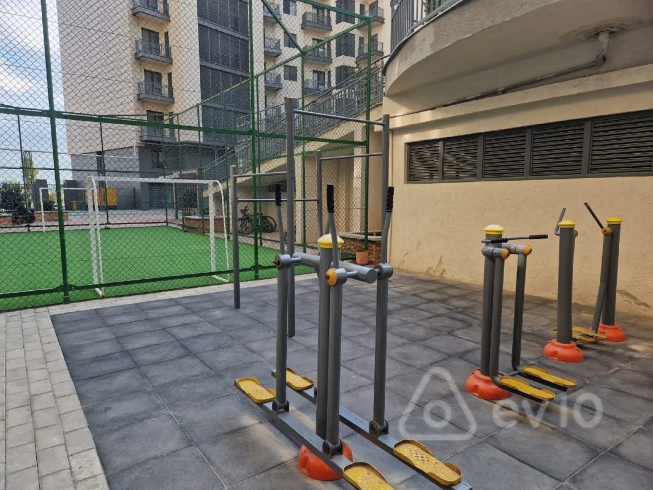 Satılır 3 otaqlı yeni tikili 140 m²