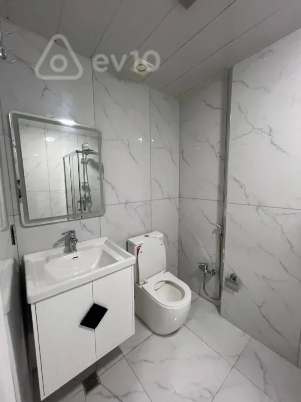 Kirayə verilir 2 otaqlı yeni tikili 55 m²