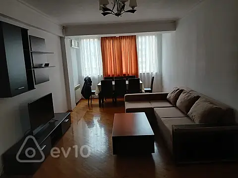Kirayə verilir 3 otaqlı köhnə tikili 100 m² — Bakı, Nəsimi 3 otaq 100.00 m²