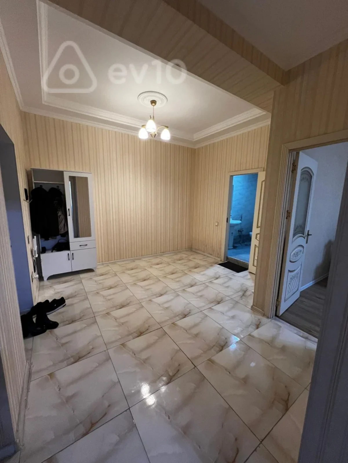 Kirayə verilir 2 otaqlı yeni tikili 100 m²