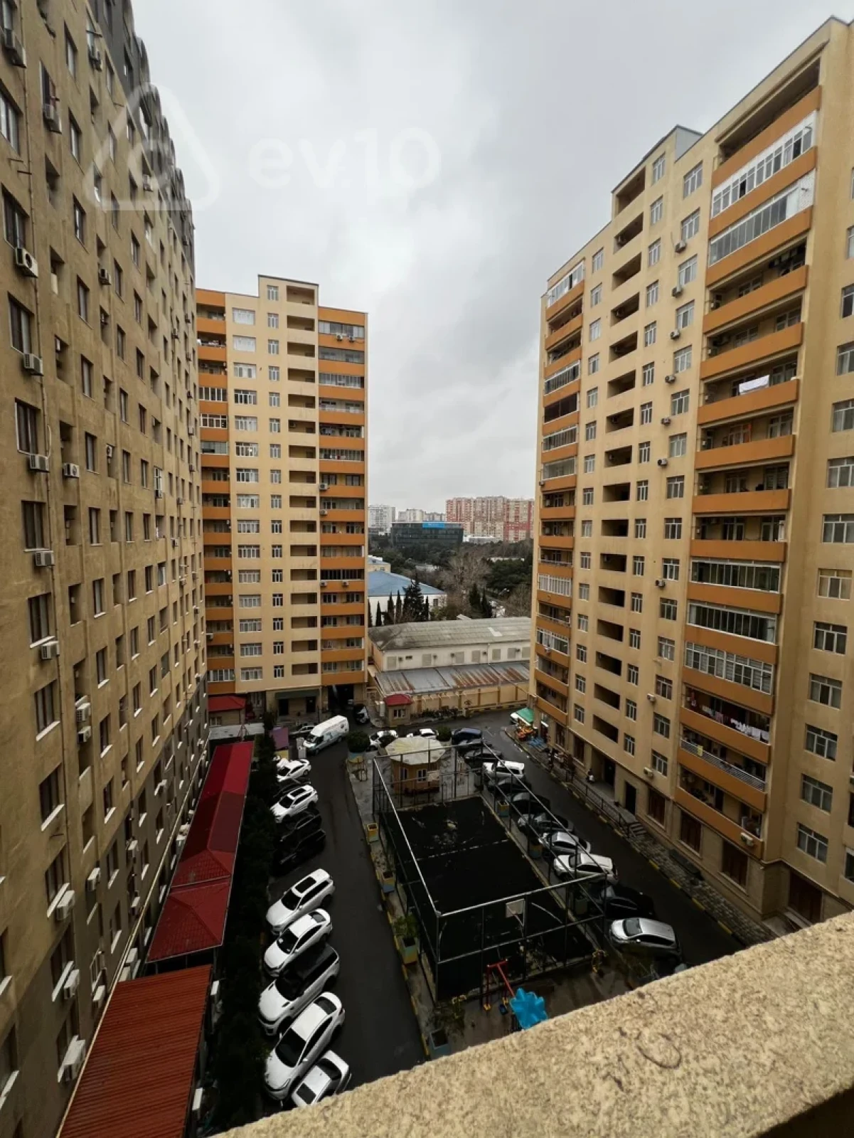 Kirayə verilir 2 otaqlı yeni tikili 100 m²