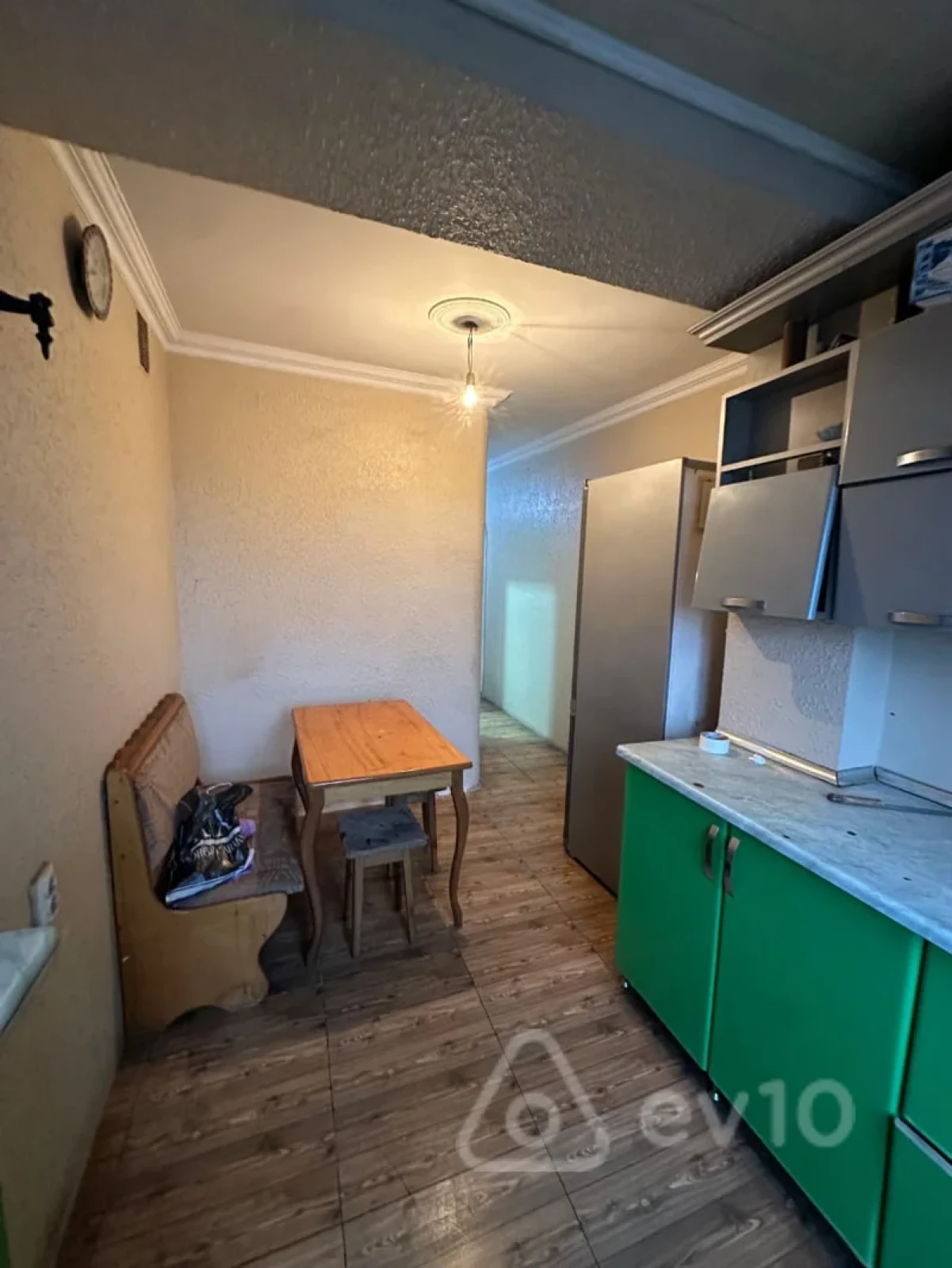 Kirayə verilir 3 otaqlı köhnə tikili 75 m²