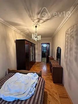 Kirayə verilir 3 otaqlı köhnə tikili 75 m²