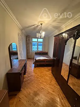 Kirayə verilir 3 otaqlı köhnə tikili 75 m²