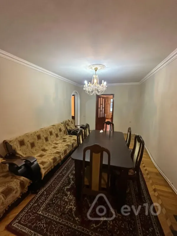 Kirayə verilir 3 otaqlı köhnə tikili 75 m²