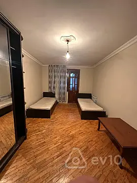 Kirayə verilir 3 otaqlı köhnə tikili 75 m²