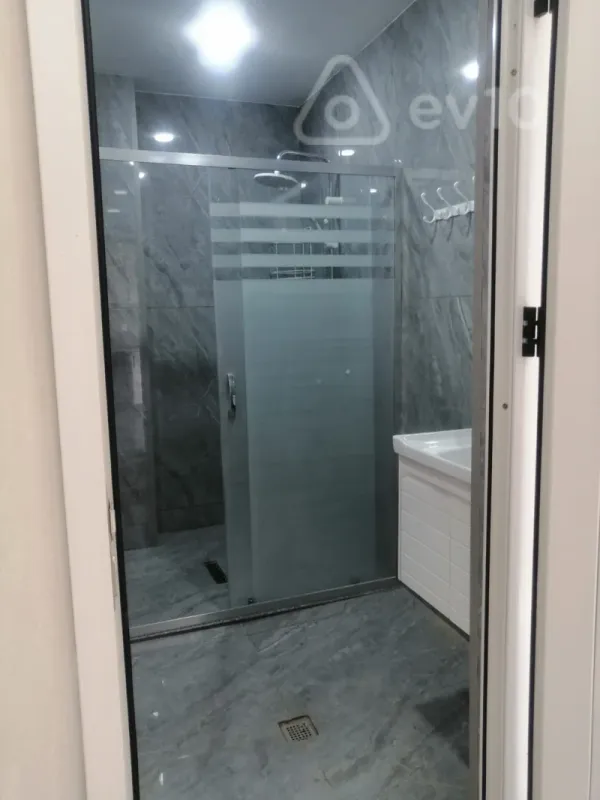 Satılır 3 otaqlı yeni tikili 95 m²