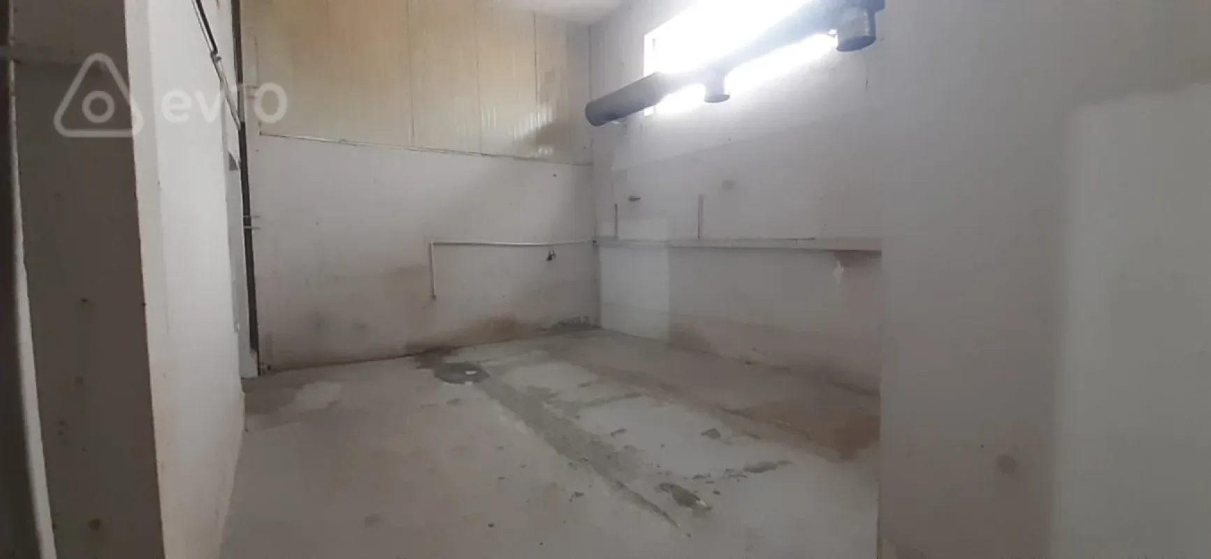 Kirayə verilir mənzil 750 m²