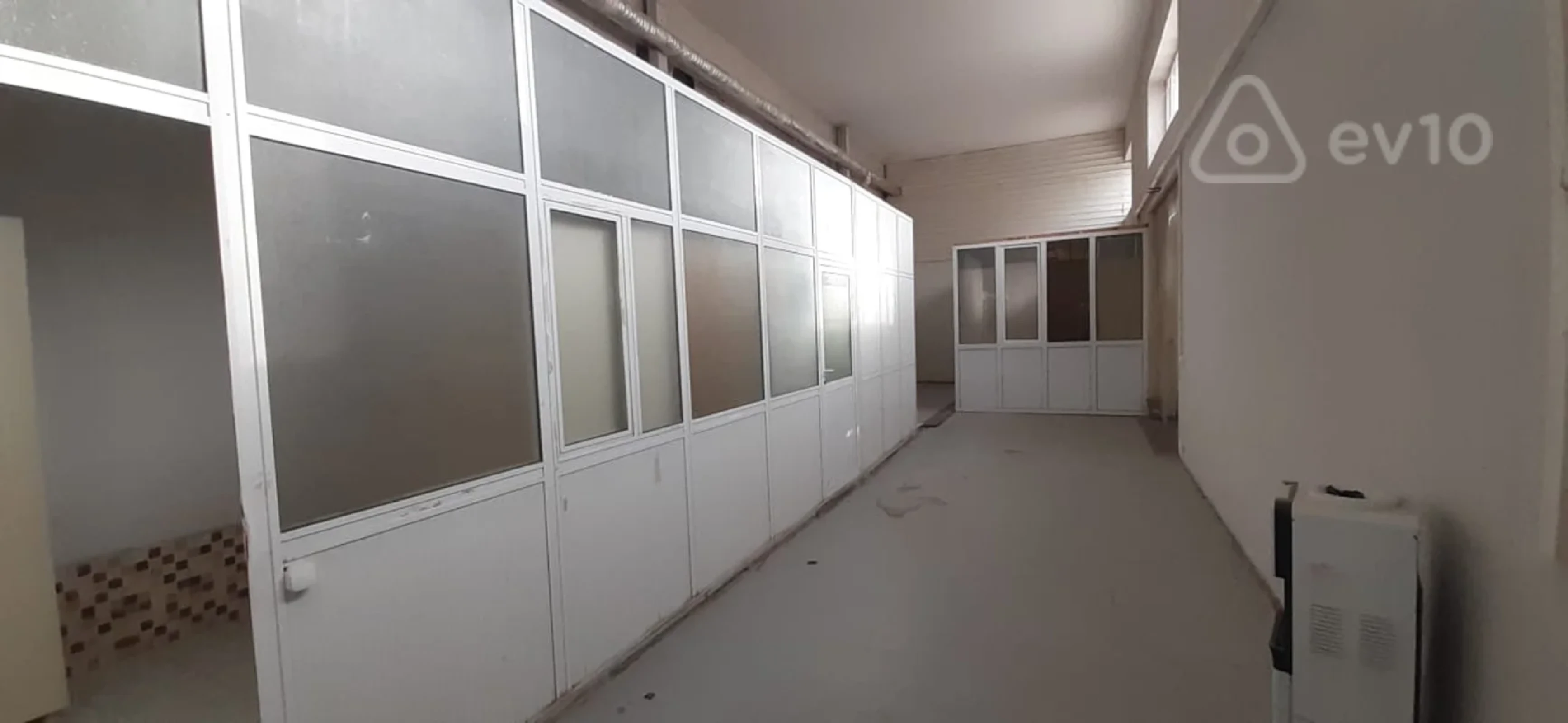 Kirayə verilir mənzil 750 m²