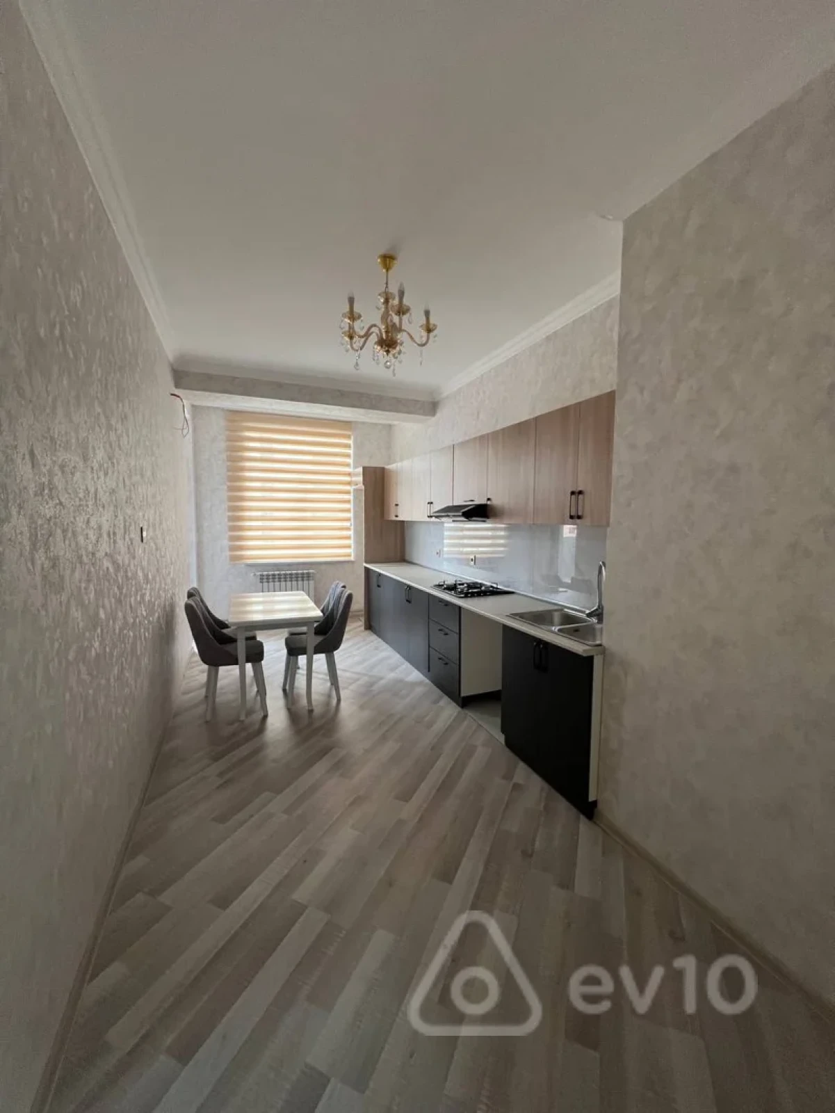 Kirayə verilir 2 otaqlı yeni tikili 83 m²