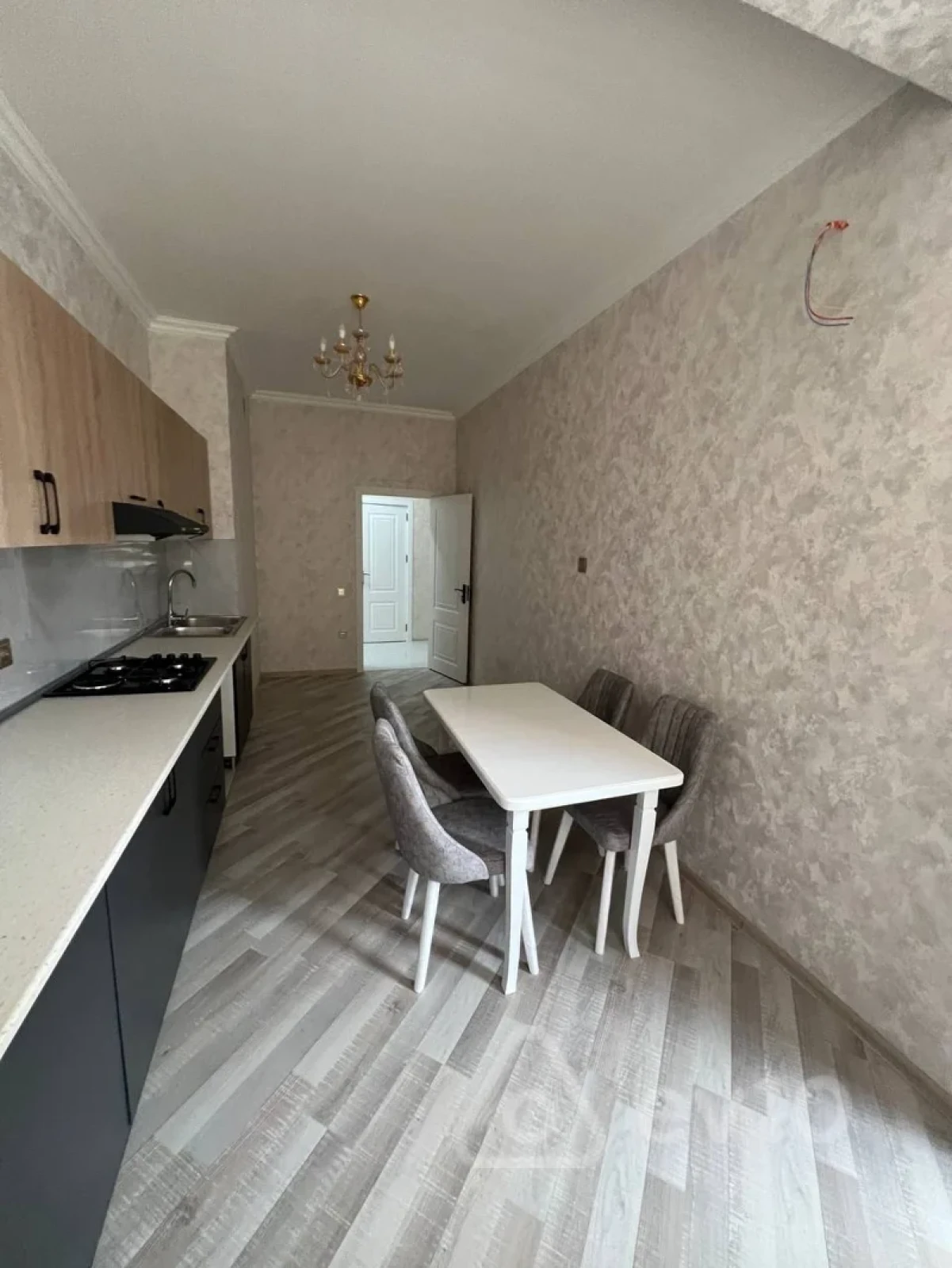 Kirayə verilir 2 otaqlı yeni tikili 83 m²