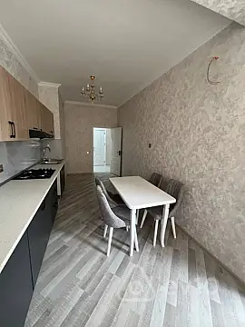 Kirayə verilir 2 otaqlı yeni tikili 83 m²