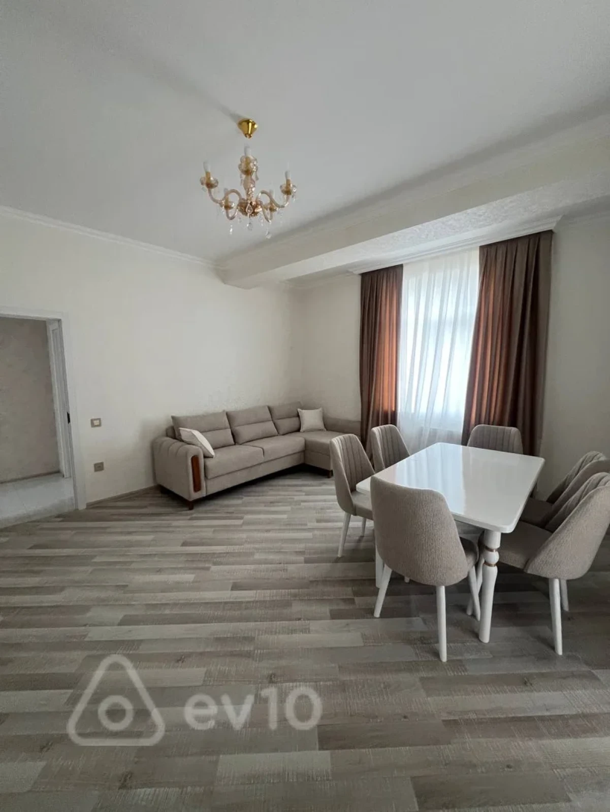 Kirayə verilir 2 otaqlı yeni tikili 83 m²