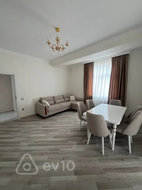Kirayə verilir 2 otaqlı yeni tikili 83 m²