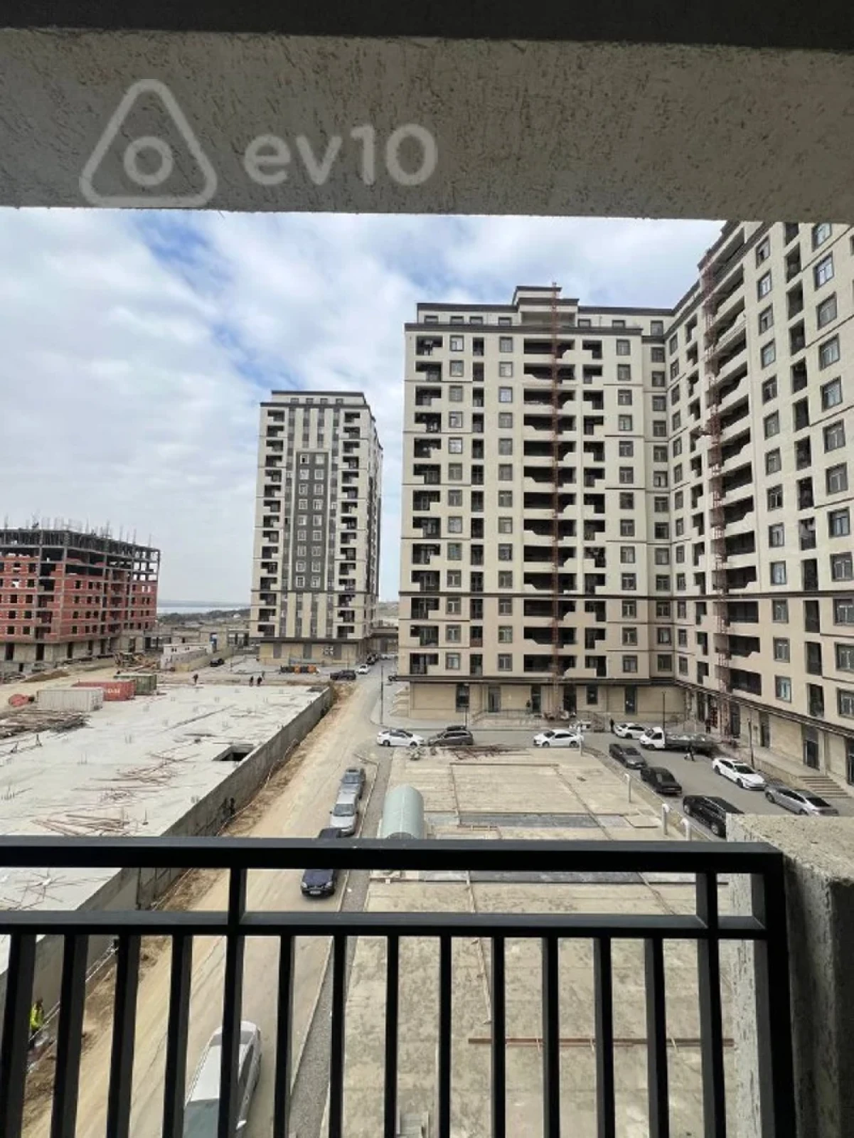 Kirayə verilir 2 otaqlı yeni tikili 83 m²