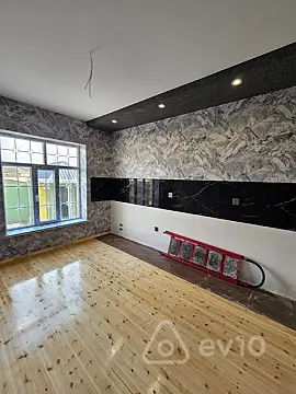 Satılır 3 otaqlı yeni tikili 200 m²