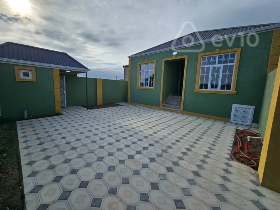 Satılır 3 otaqlı yeni tikili 200 m²