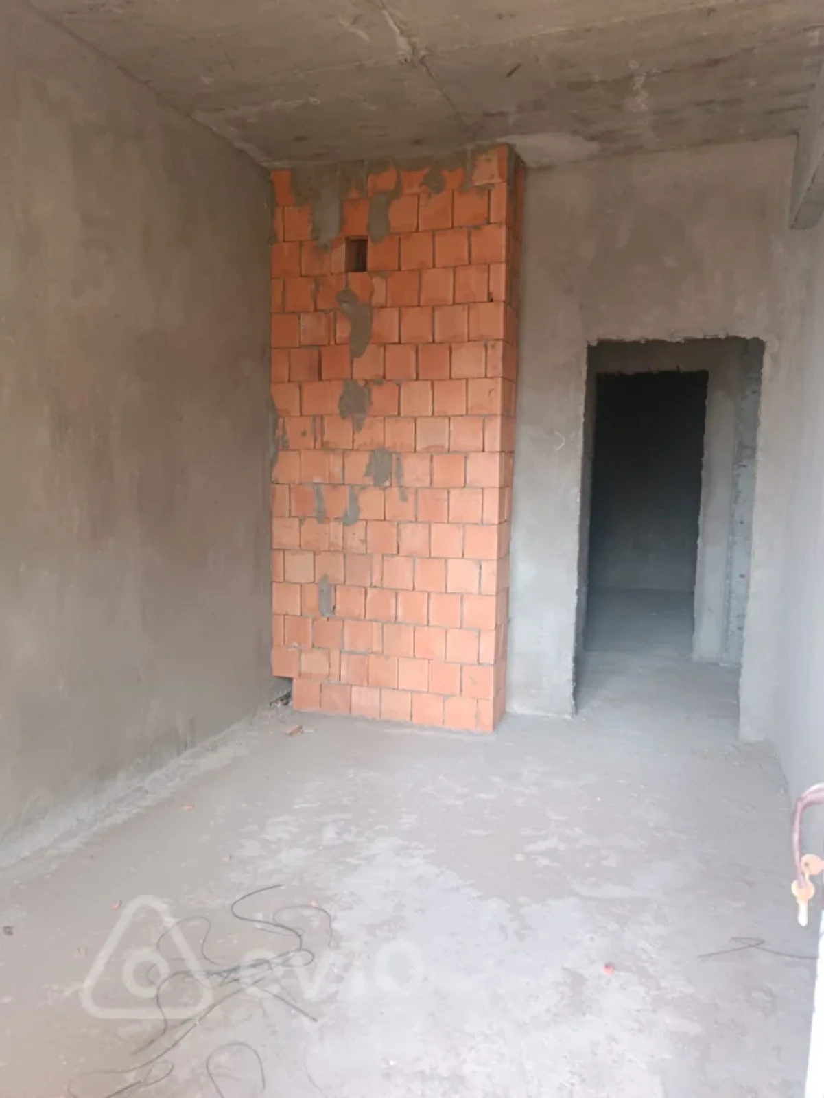 Satılır 2 otaqlı yeni tikili 76 m²