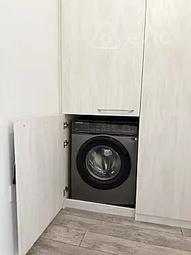 Satılır 2 otaqlı köhnə tikili 60 m²