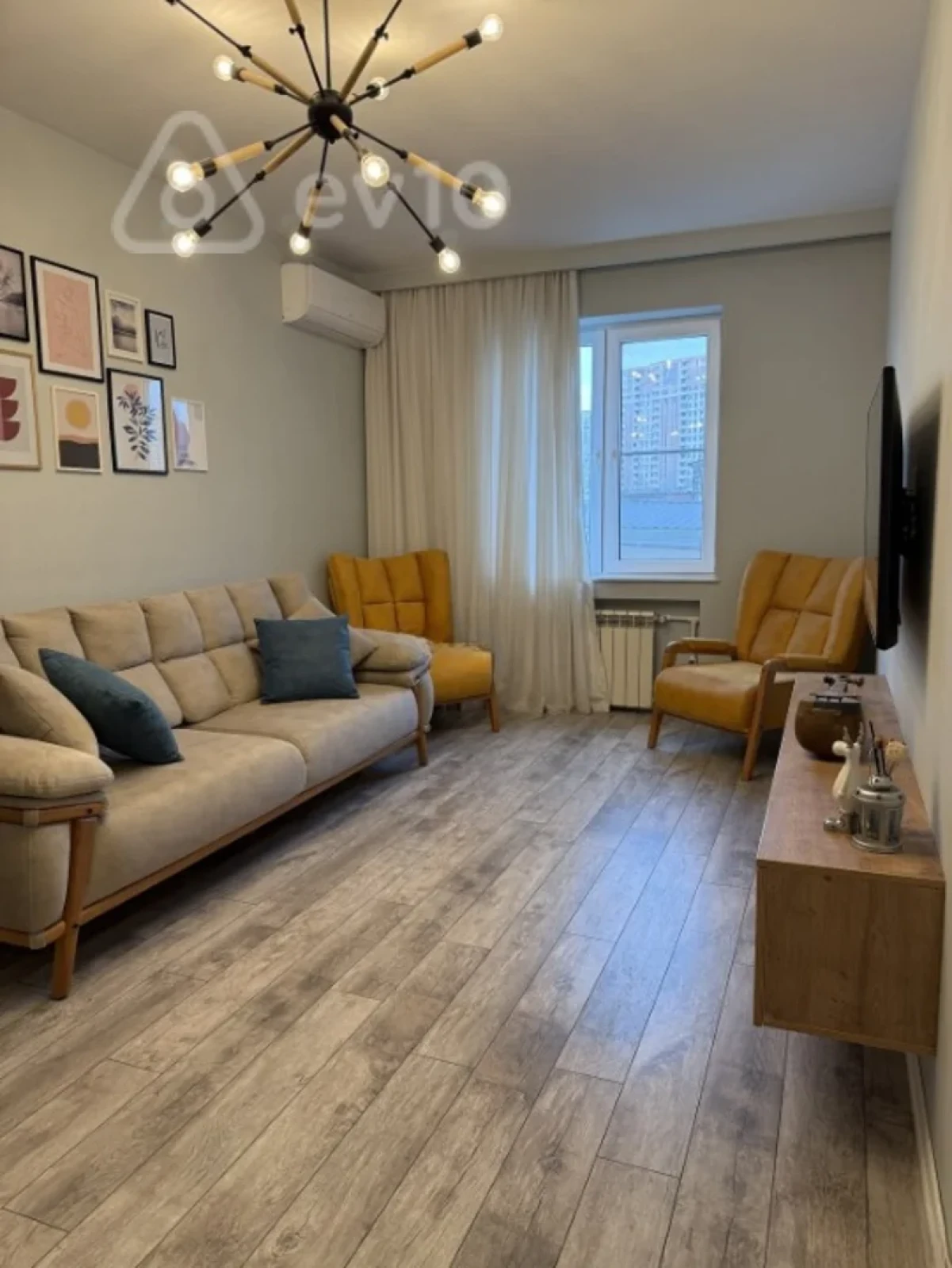 Satılır 2 otaqlı köhnə tikili 60 m²