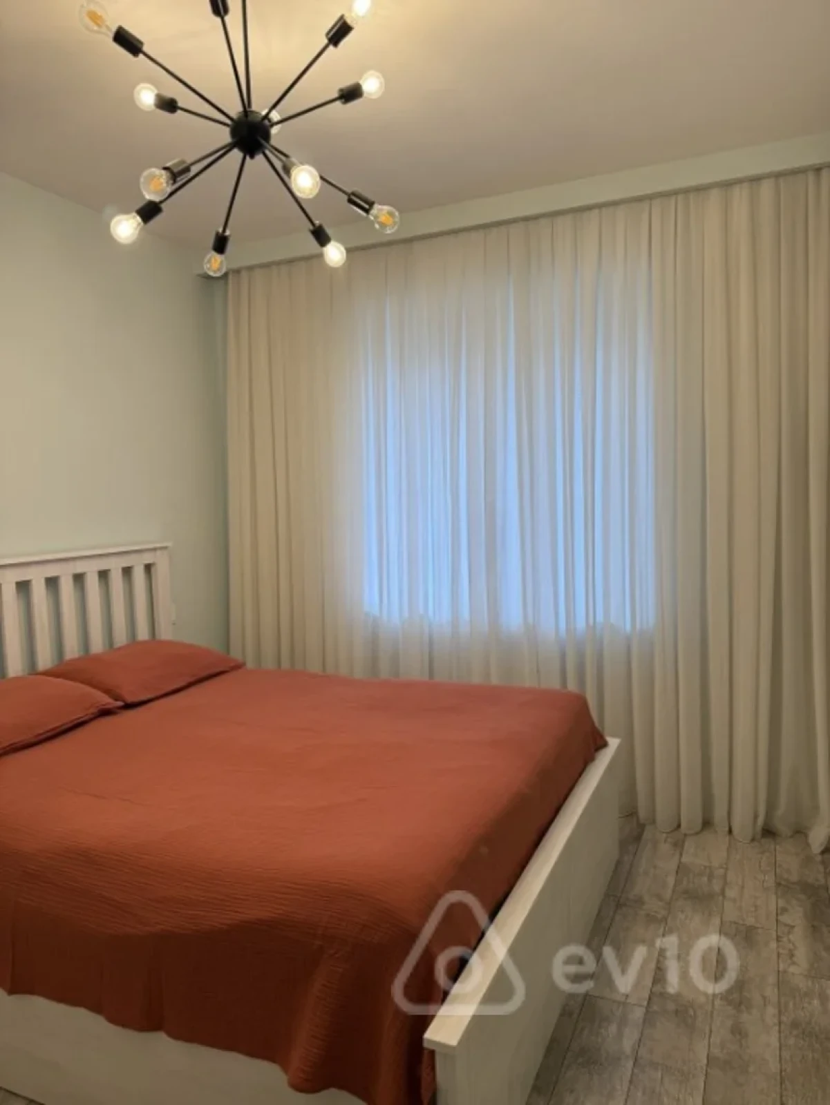 Satılır 2 otaqlı köhnə tikili 60 m²