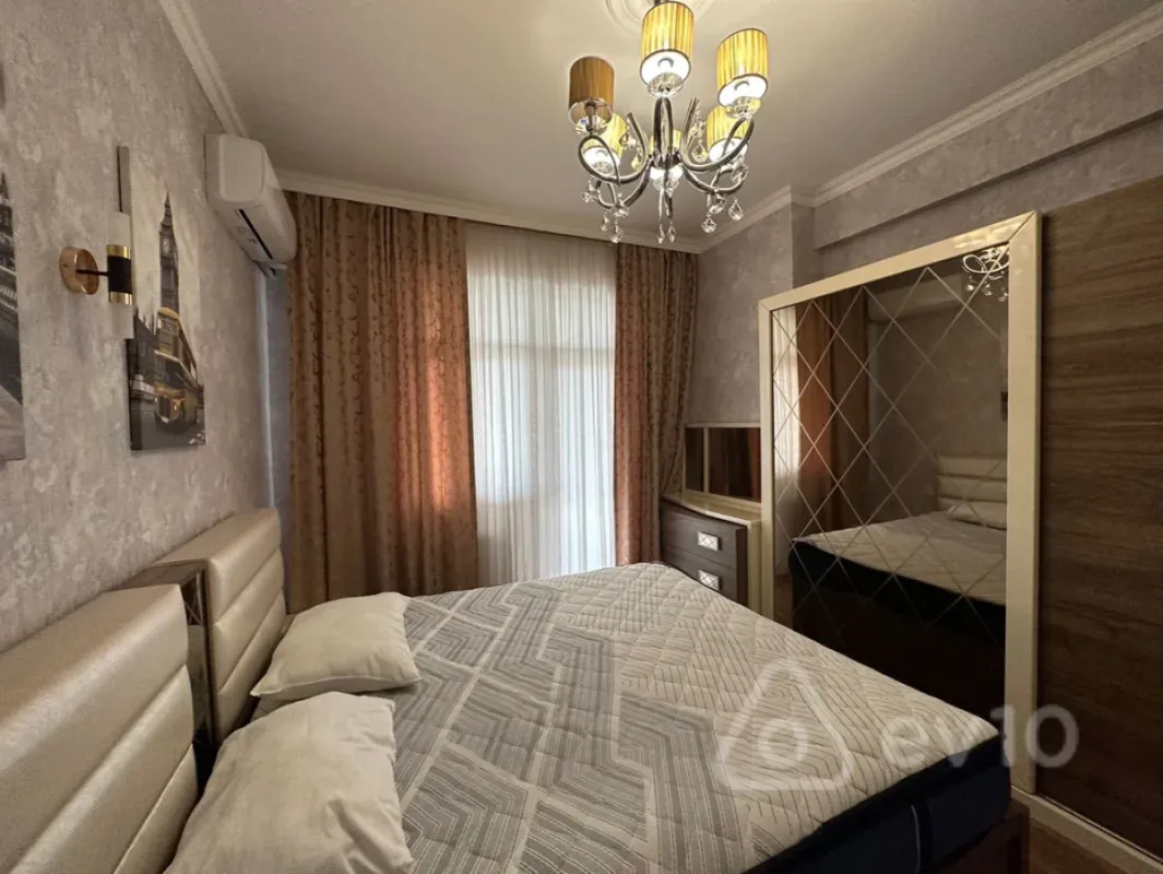Kirayə verilir 2 otaqlı yeni tikili 70 m²