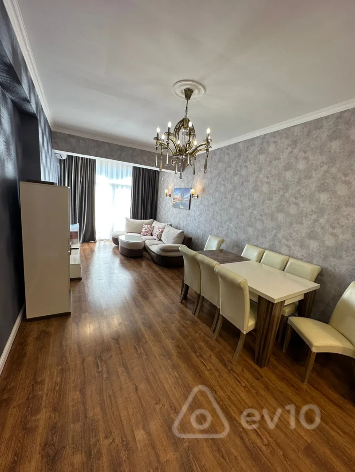Kirayə verilir 2 otaqlı yeni tikili 70 m²