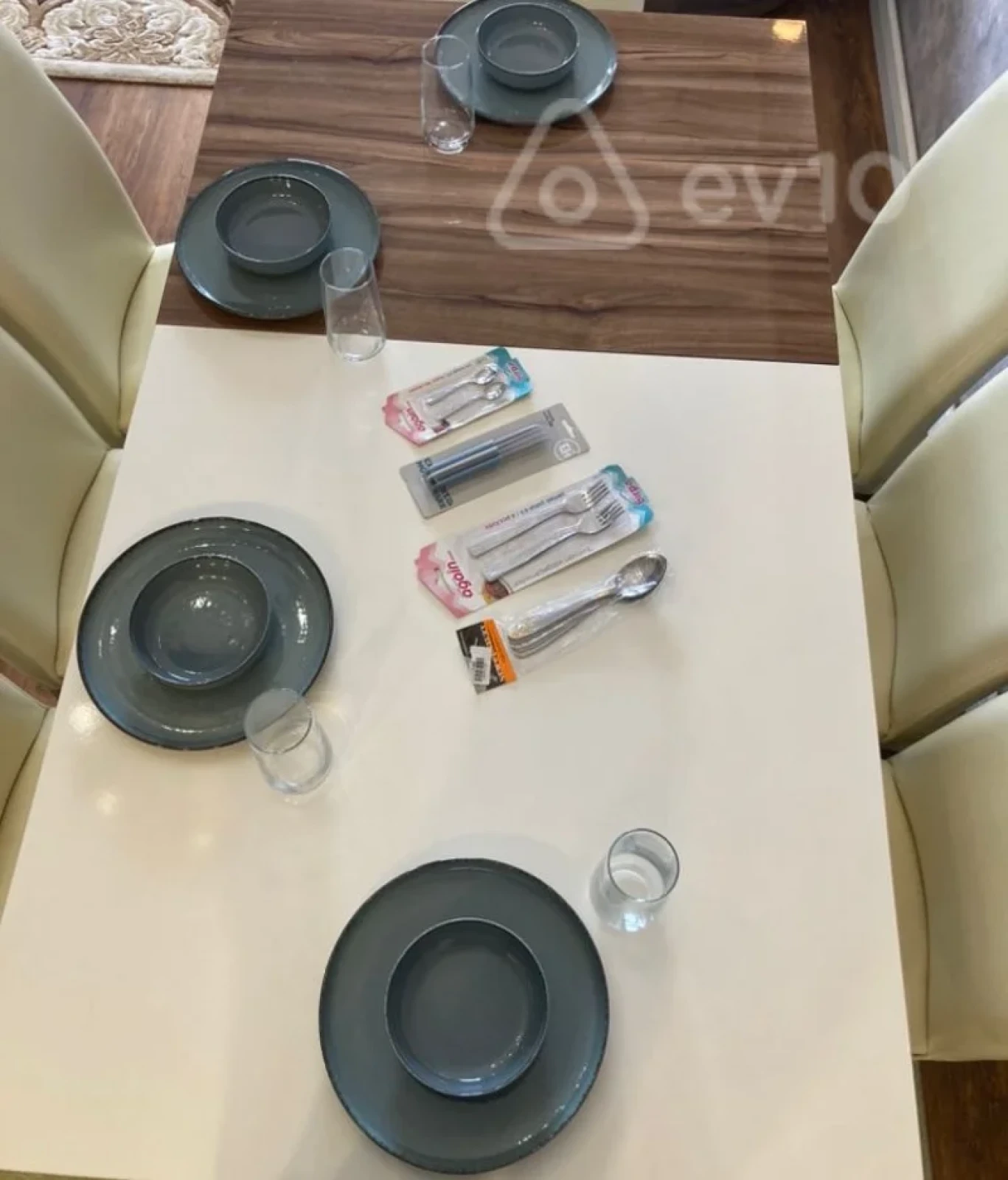 Kirayə verilir 2 otaqlı yeni tikili 70 m²