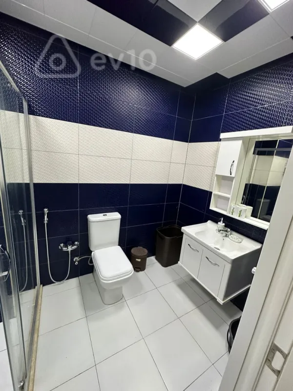 Kirayə verilir 2 otaqlı yeni tikili 70 m²