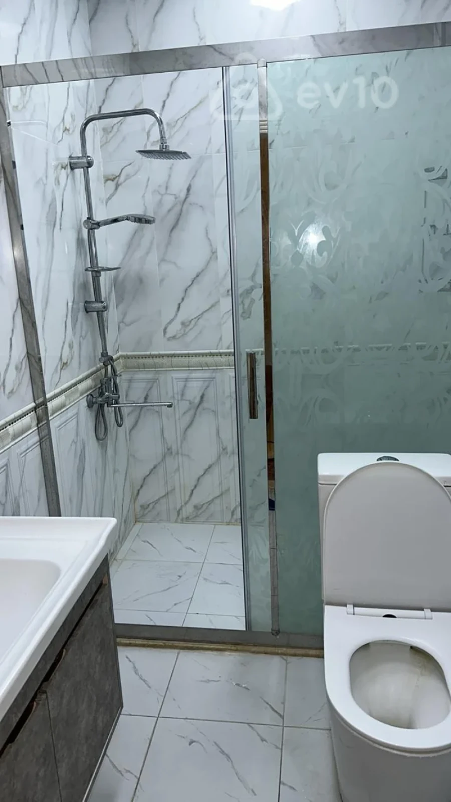 Satılır 2 otaqlı yeni tikili 63 m²