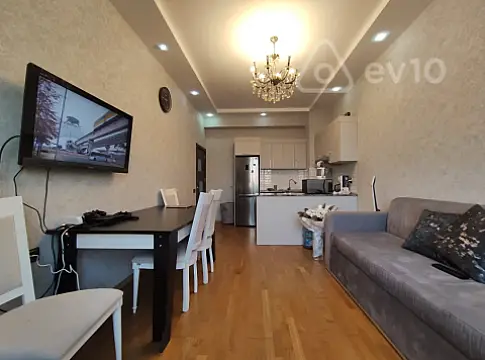 Kirayə verilir 2 otaqlı yeni tikili 60 m²