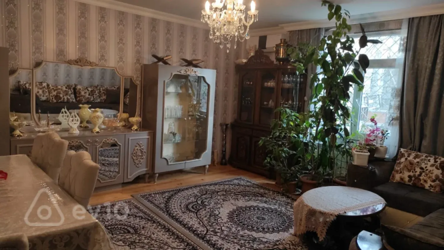 Satılır 4 otaqlı həyət evi 100 m²