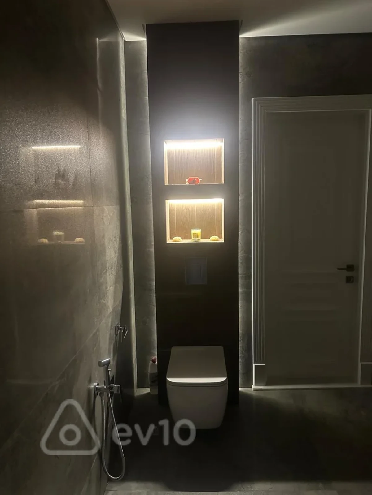 Satılır 3 otaqlı yeni tikili 106 m²