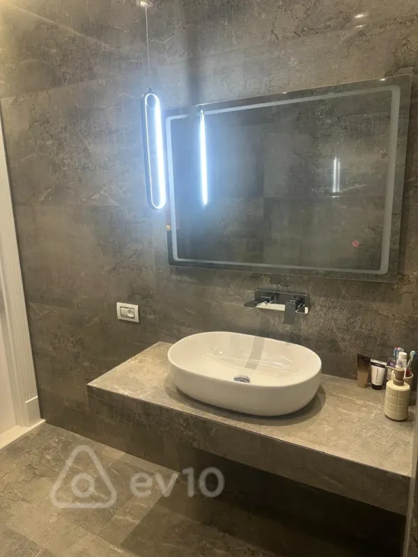 Satılır 3 otaqlı yeni tikili 106 m²