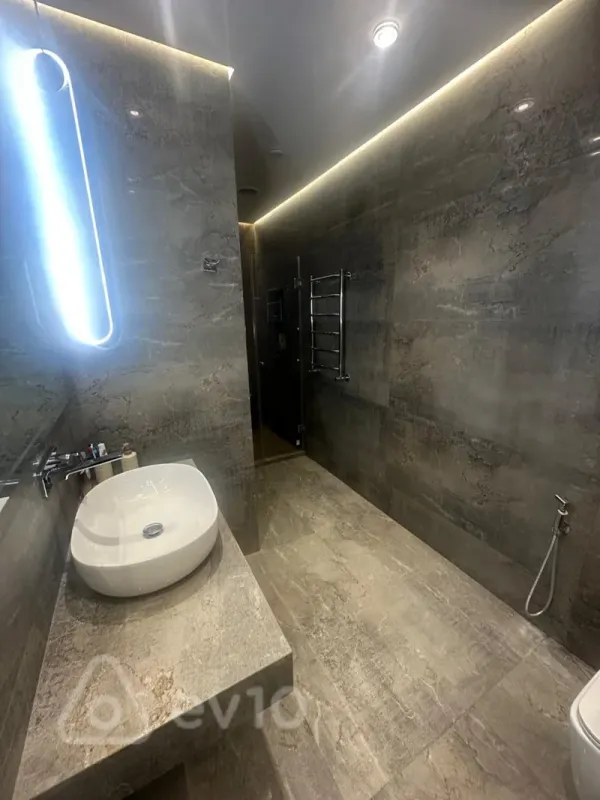 Satılır 3 otaqlı yeni tikili 106 m²