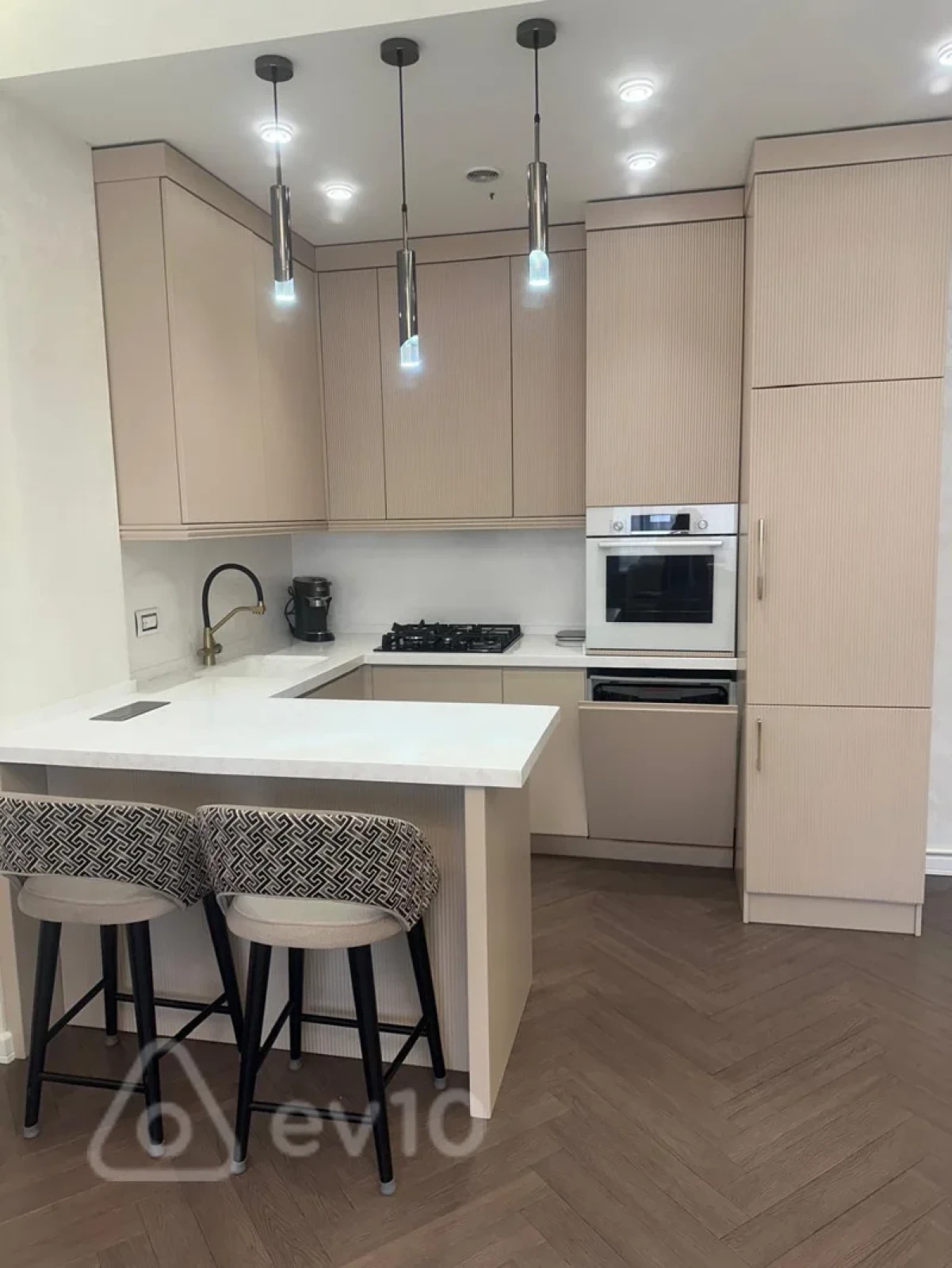 Satılır 3 otaqlı yeni tikili 106 m²