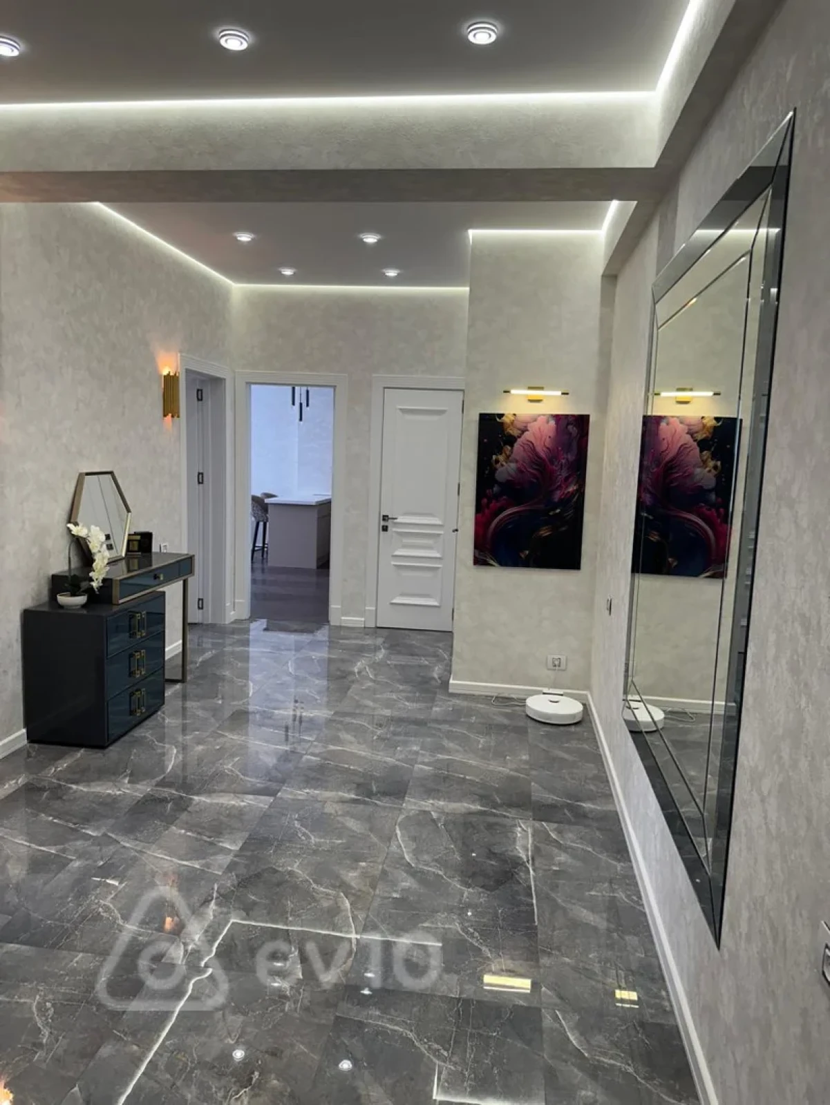 Satılır 3 otaqlı yeni tikili 106 m²