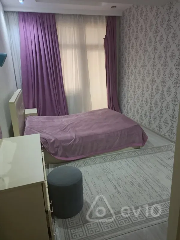 Kirayə verilir 2 otaqlı yeni tikili 60 m²