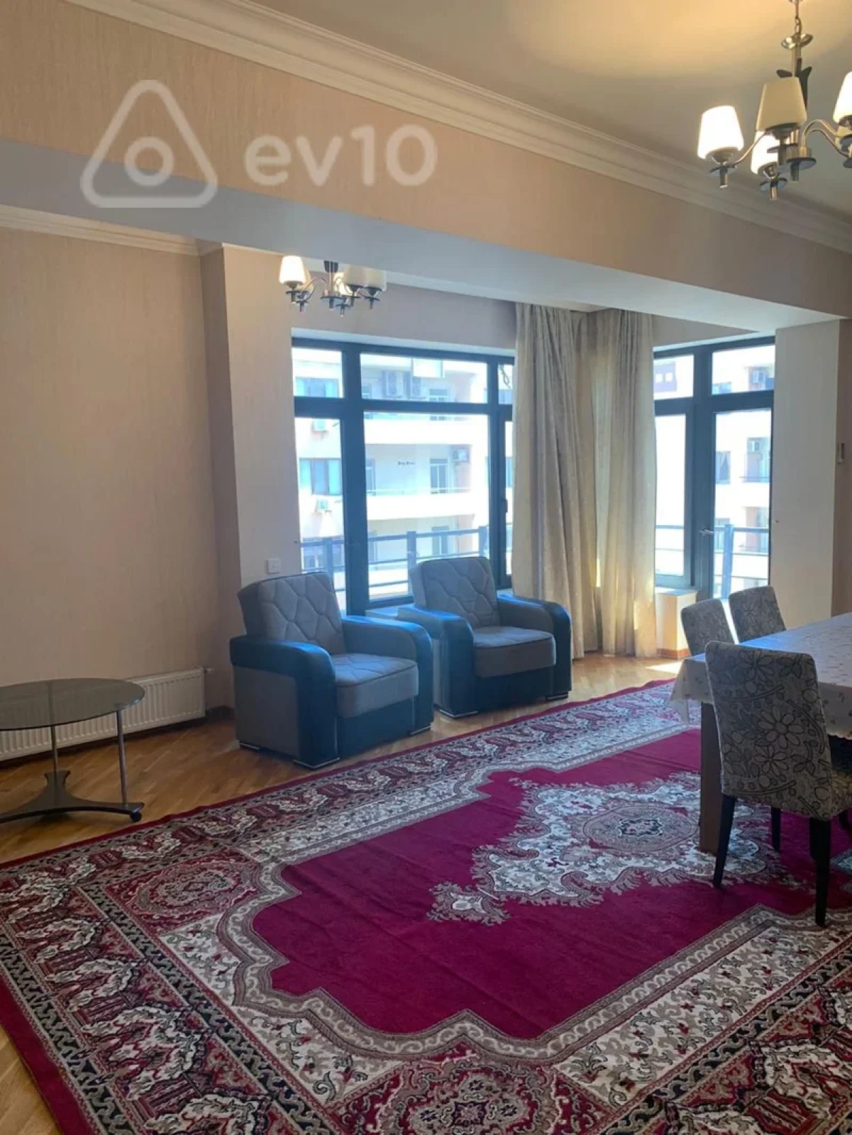 Kirayə verilir 2 otaqlı yeni tikili 100 m²