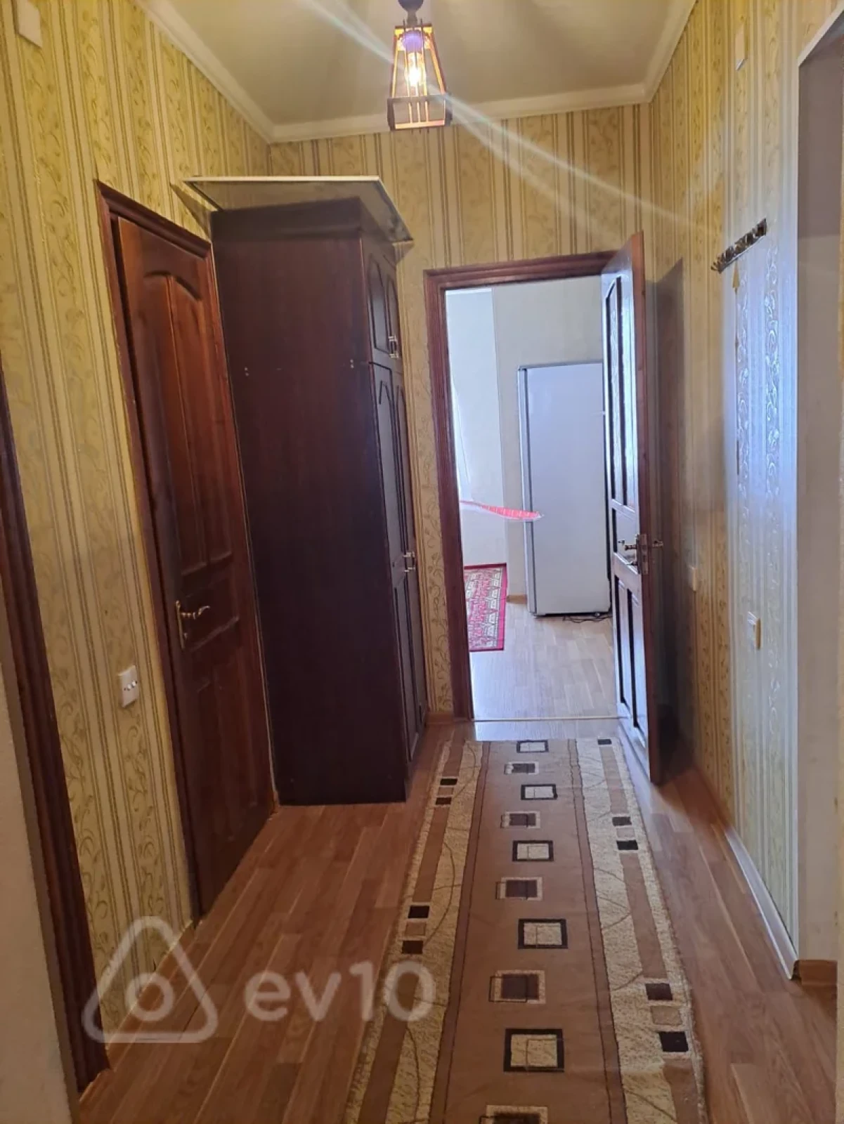 Kirayə verilir 2 otaqlı köhnə tikili 40 m²