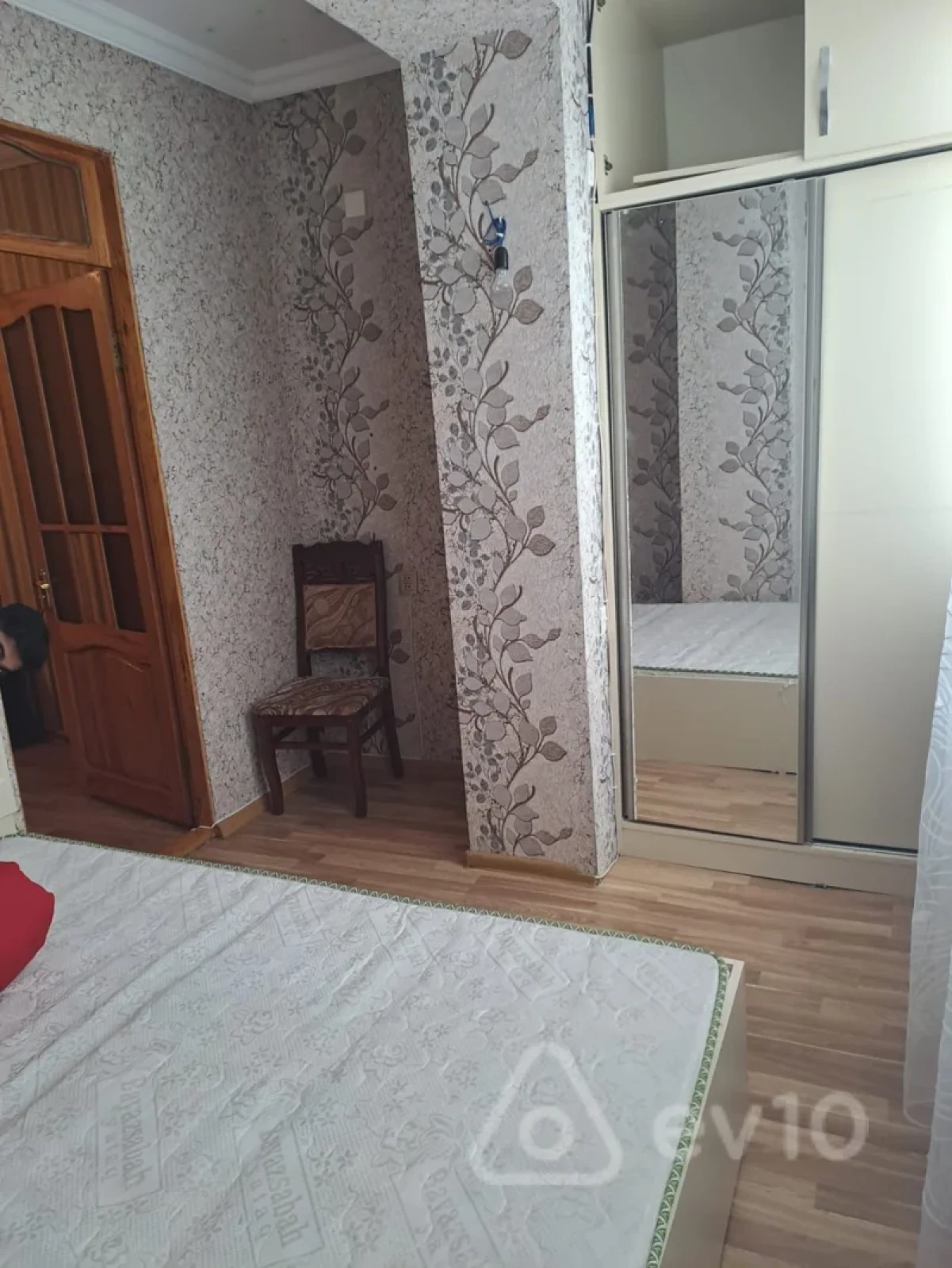 Kirayə verilir 2 otaqlı köhnə tikili 40 m²