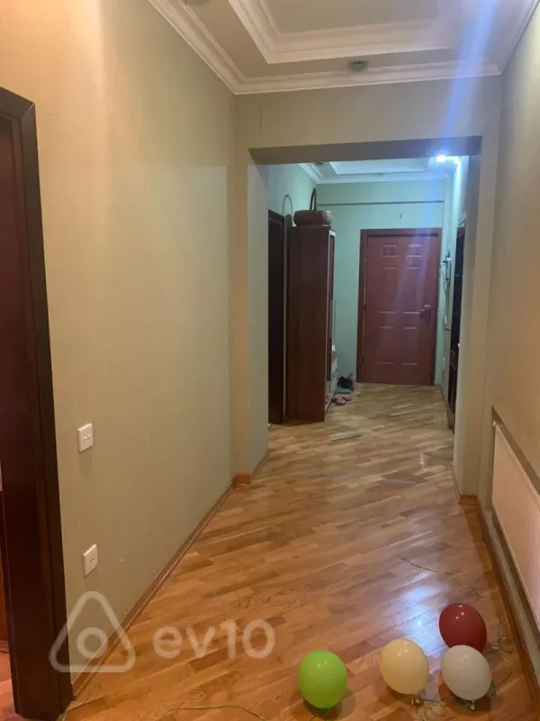 Kirayə verilir 2 otaqlı yeni tikili 100 m²