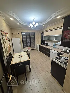 Kirayə verilir 2 otaqlı yeni tikili 100 m²