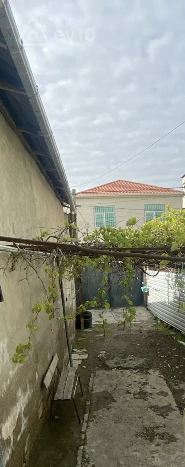 Kirayə verilir 3 otaqlı həyət evi 90 m²