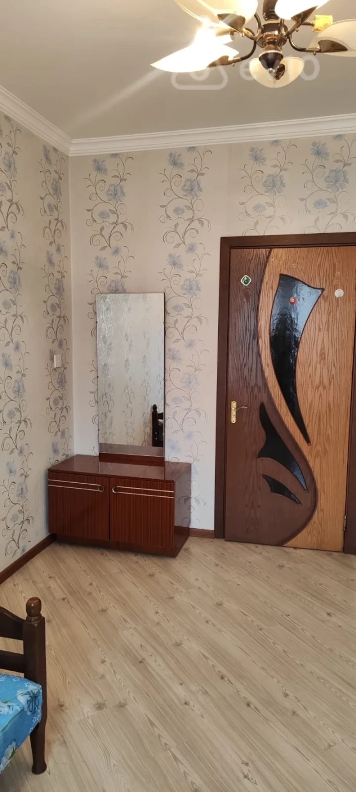 Kirayə verilir 4 otaqlı köhnə tikili 65 m²