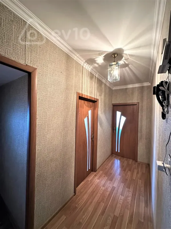 Satılır 2 otaqlı köhnə tikili 50 m²